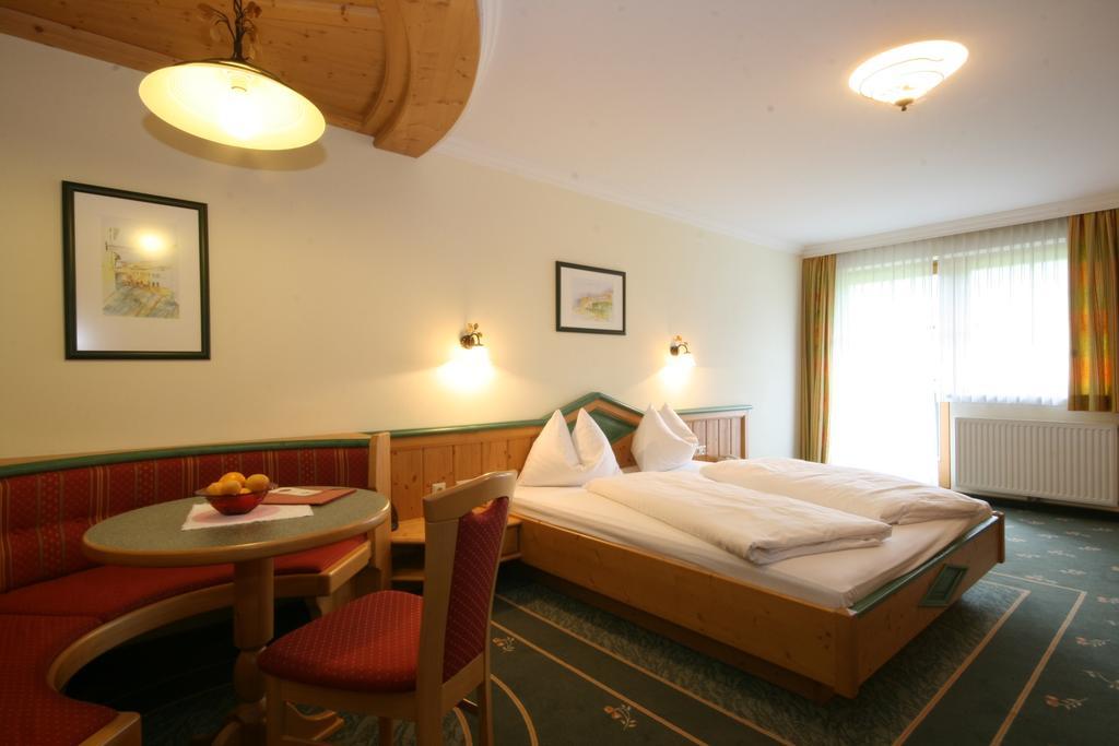 Alpenhotel Neuwirt Schladming Room photo